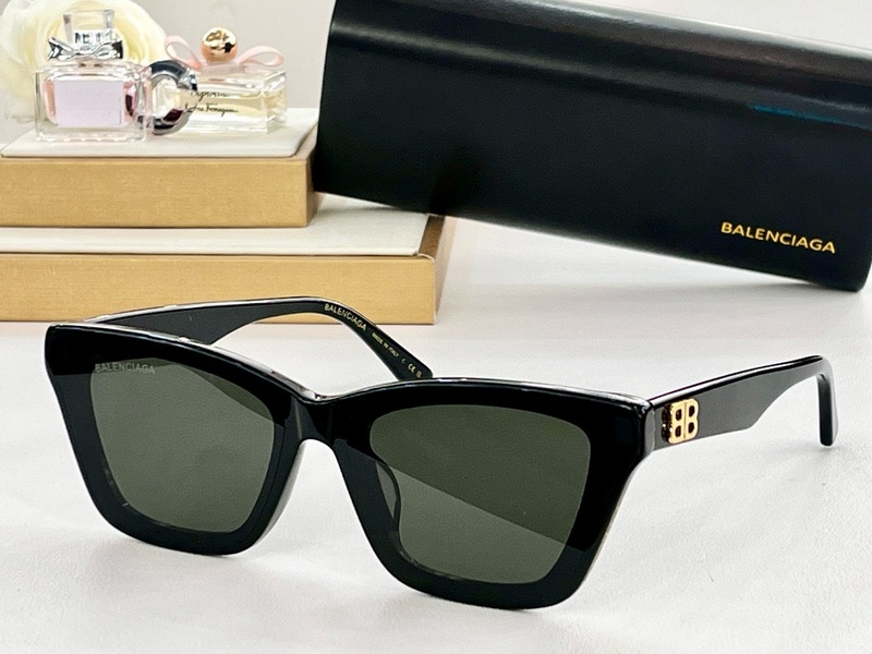 Balenciaga Sunglasses 143